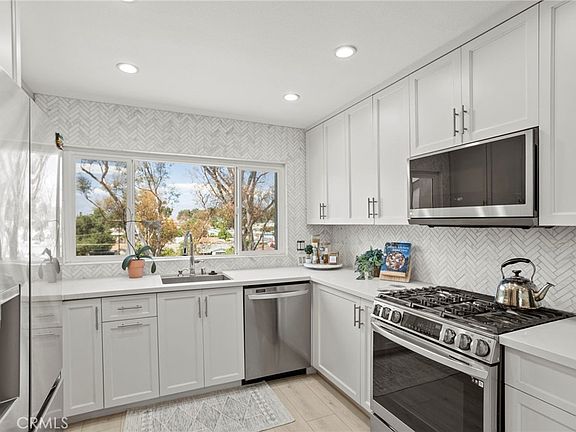 4th image of 1854 Rainbow Terrace Ln