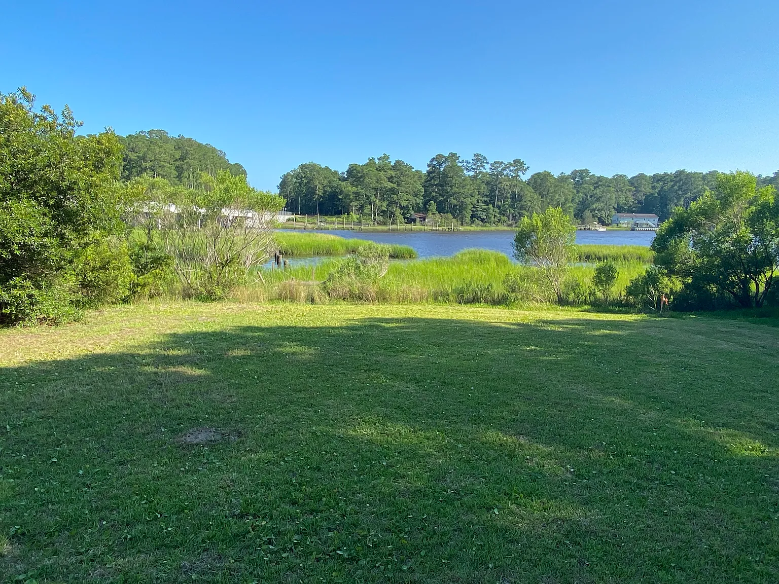 1300 Beach Dr — Photo 2