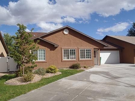 1st image of 3018 Oakwood Dr #A