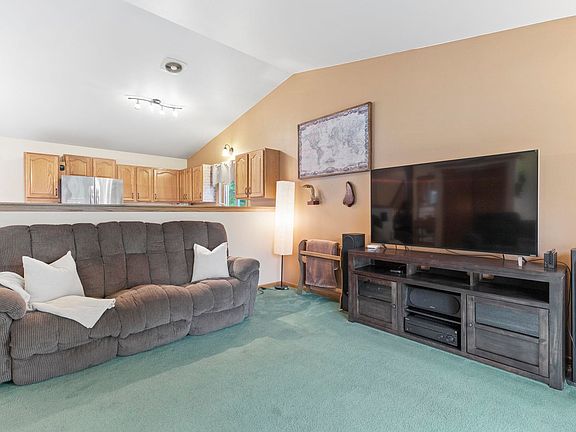 5th image of 5001 Wentworth Cir