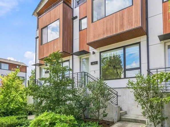 3819 S Cloverdale St, Seattle, WA 98118