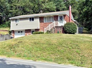 188 Waynesburg Rd, Washington, PA 15301