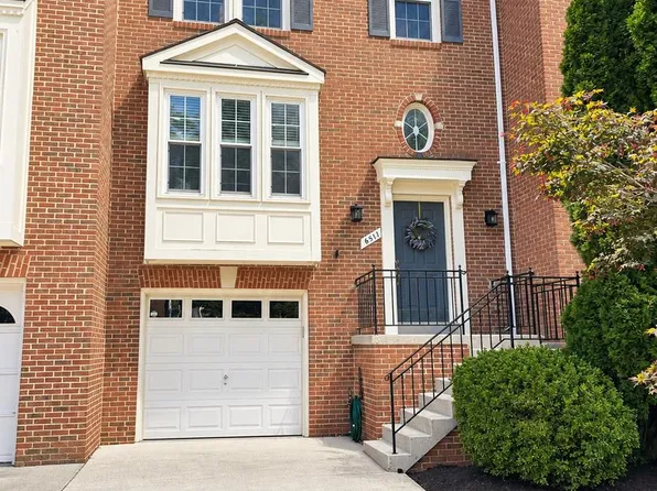 6311 Crooked Oak Ln, Falls Church, VA 22042