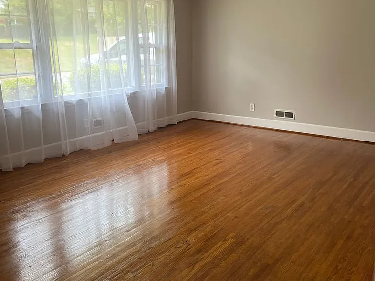 4411 Firwood Ln — Photo 3