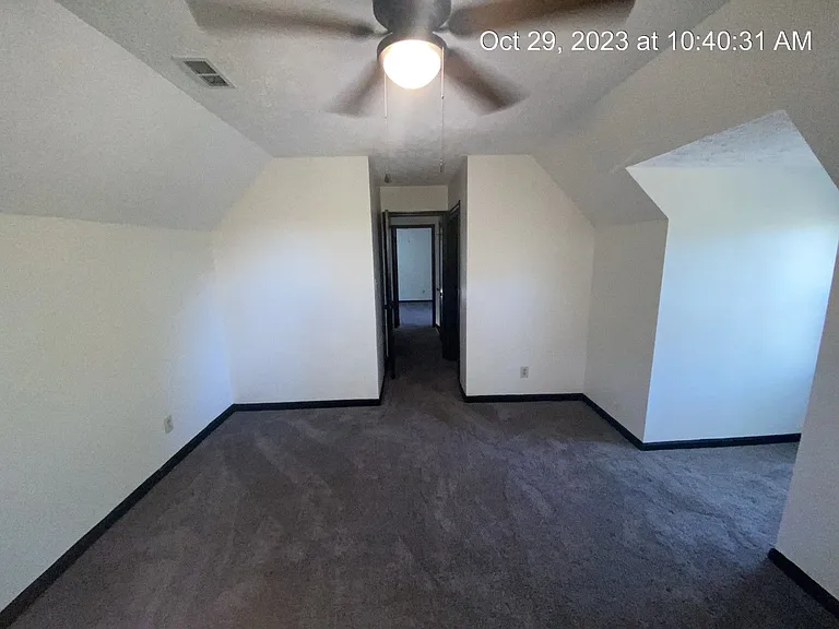 5646 Blythewood Ln — Photo 17