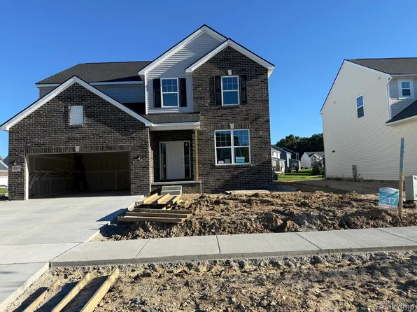 6207 N Trailwoods Dr, Ann Arbor, MI 48103