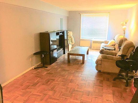 5th image of 100 Colfax Ave APT 2S