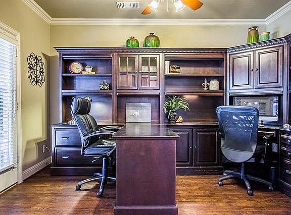 5th image of 609 Coralberry Dr