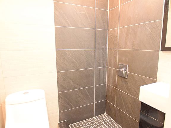 5th image of 1073 Bedford Ave #4RENT