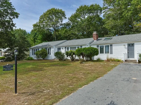 143 Nottingham Dr, Barnstable, MA 02630