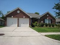1st image of 1834 Oakwood Court Dr