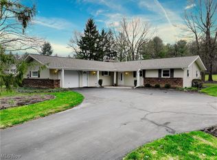 14447 Caves Rd, Novelty, OH 44072