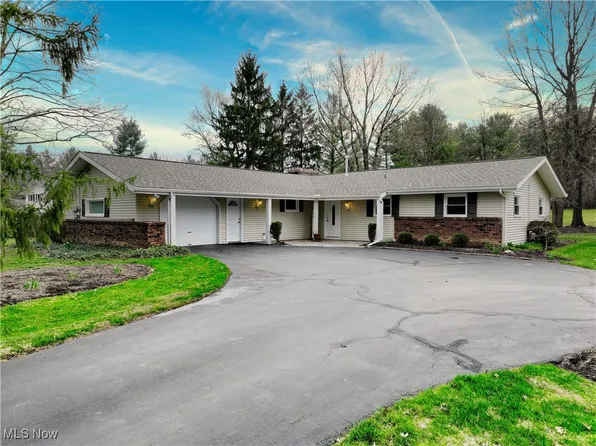 14447 Caves Rd, Novelty, OH 44072