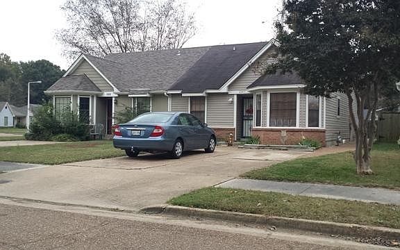 4th image of 6949 Hillindale Dr