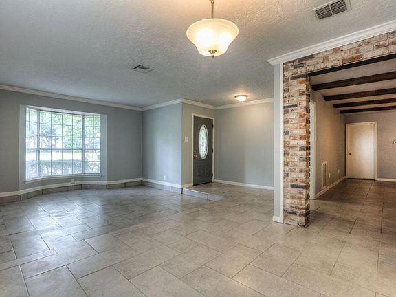 5th image of 5415 Long Creek Ln