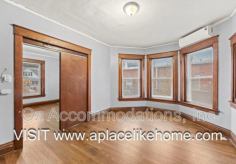 3523 Saint John Ave — Photo 9