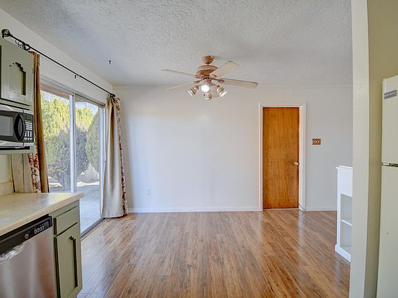 5th image of 3947 Donald Rd SW