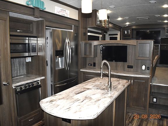 3rd image of 33-35 Wareham St #92