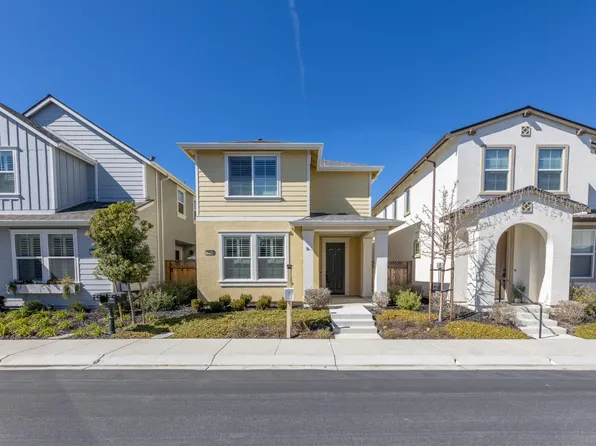 19114 Fallingwater Ln, Marina, CA 93933