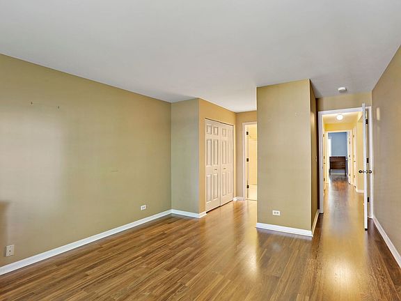 5th image of 403 Hill St #403