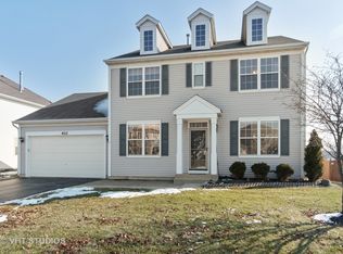 410 Kensington Dr, Oswego, IL 60543