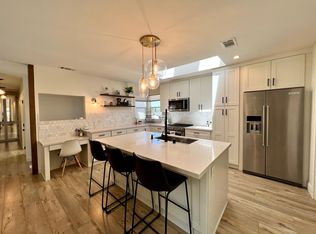 10 Quinta Vista Dr, Thousand Oaks, CA 91362