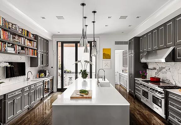 3rd image of 2036 5th Ave APT 1