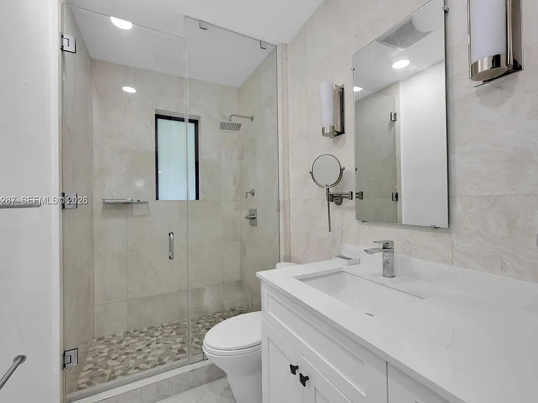 6860 SW 99th Ter — Photo 30