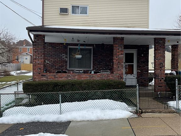 4th image of 1600 McClure St
