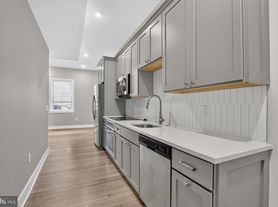 2621 W Jefferson St, Philadelphia, PA