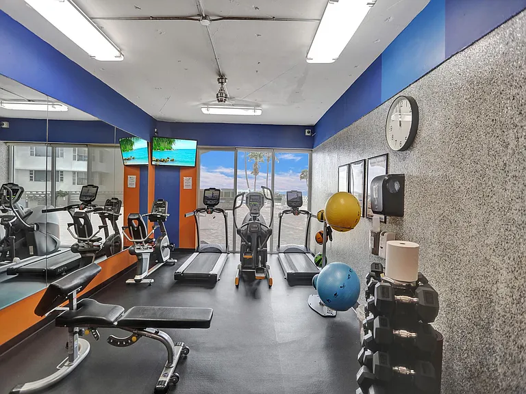 3700 Galt Ocean Dr #1215 — Photo 25