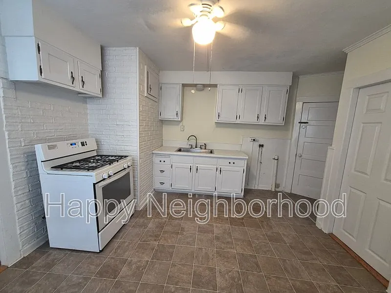 1 bed, 1.0 bath, 1000 sqft, $1,350 — Photo 4