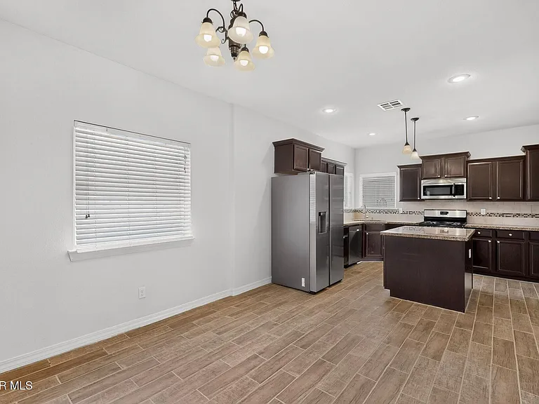 14613 Sunny Land Ave — Photo 19