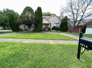 3914 Stone Hollow Dr, Louisville, KY 40299
