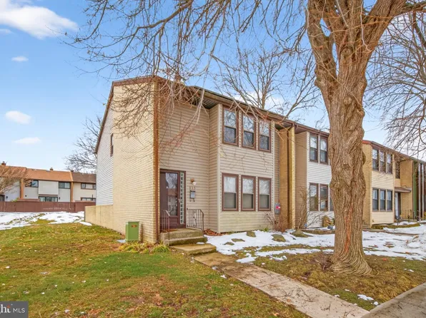 525 Fairfield Rd, East Windsor, NJ 08520