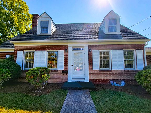 2nd image of 22 Sellers Ave