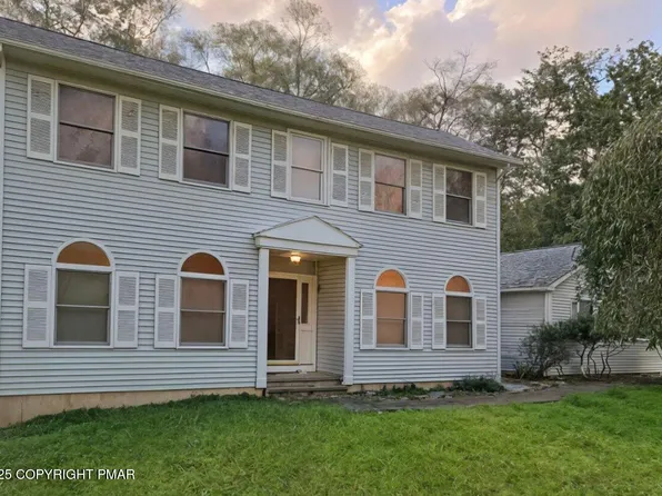 125 Ponder Ln, Scotrun, PA 18355