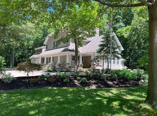 6597 Heron Bay Dr, Saugatuck, MI 49453