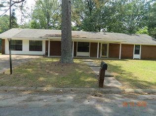 102 Turtle Creek Dr, Gurdon, AR 71743