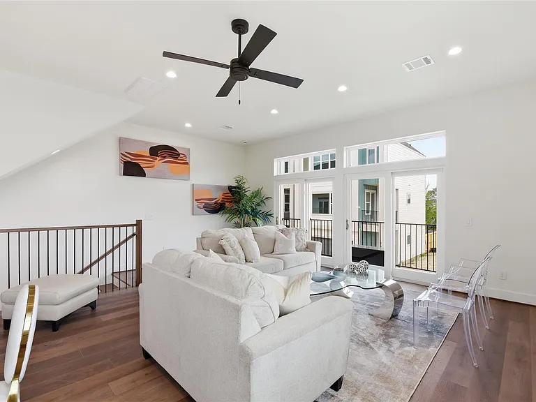 7702 Earl Rudder Way — Photo 15