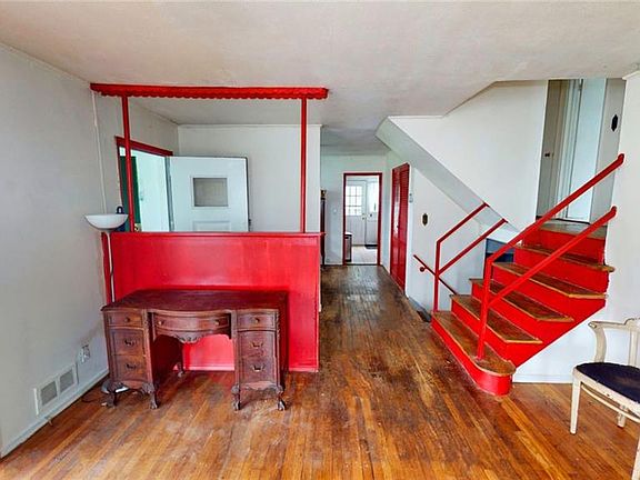 4th image of 115 Keats Ave