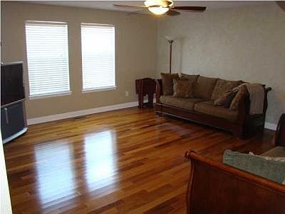 5th image of 214 Overbrook Dr