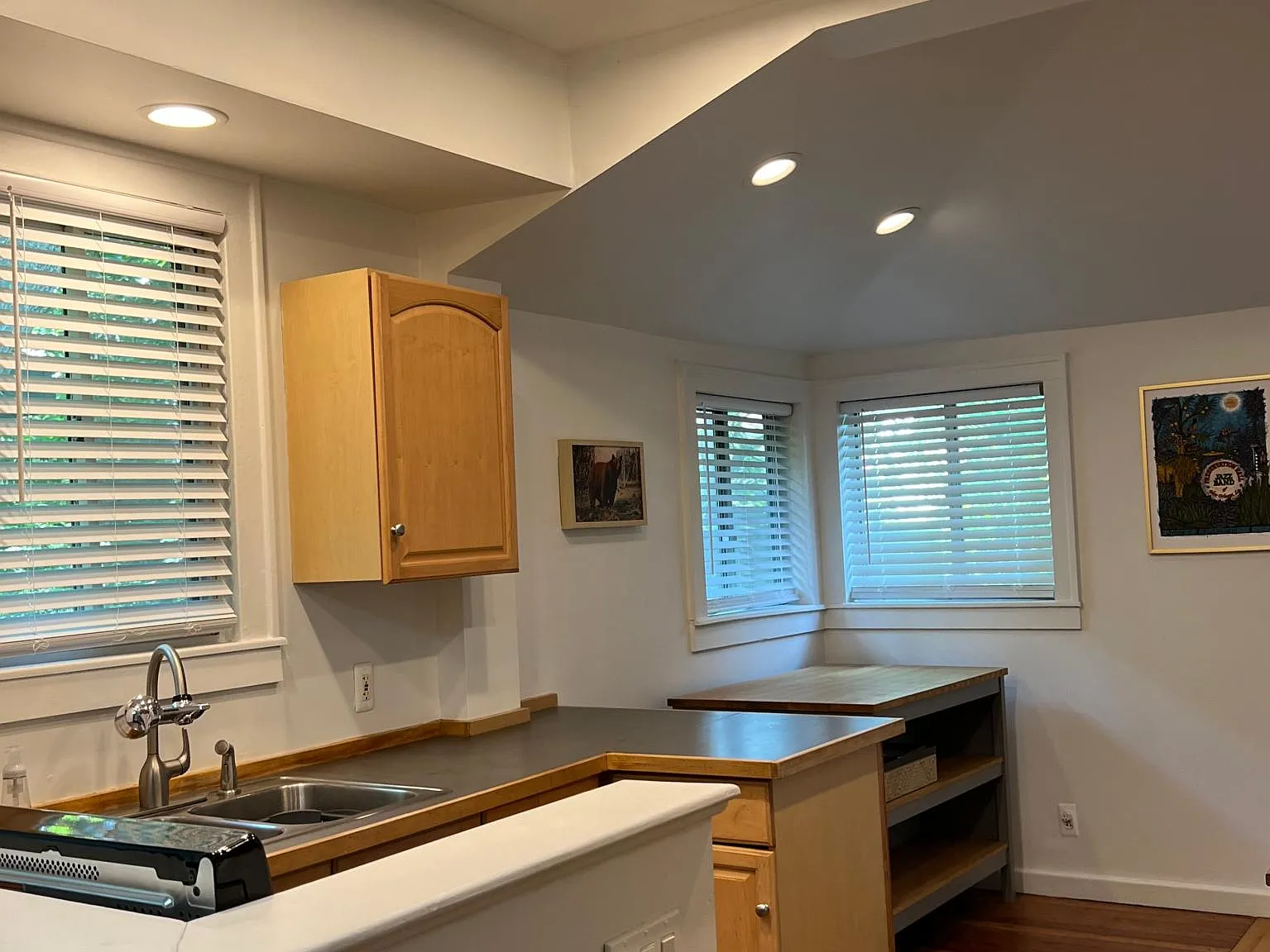 516 S Alexander Ave — Photo 3