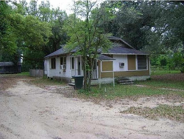 1st image of 527 Amber St