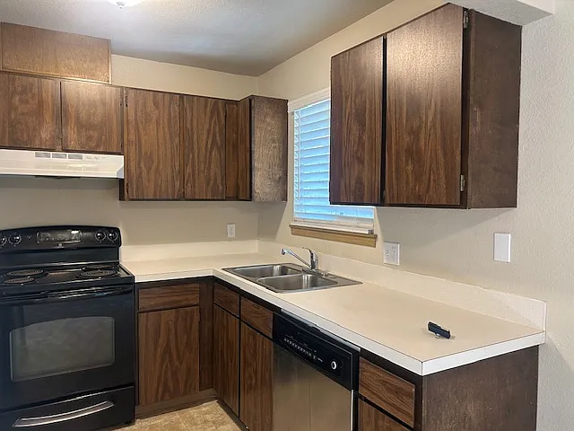 2392 W Fairway Dr — Photo 12