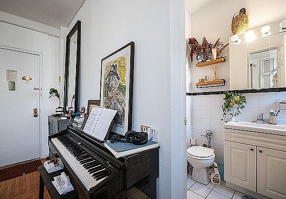 4th image of 205 W 88th St APT 11G