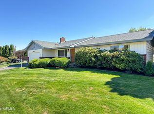 3106 Ditter Dr, Yakima, WA 98902