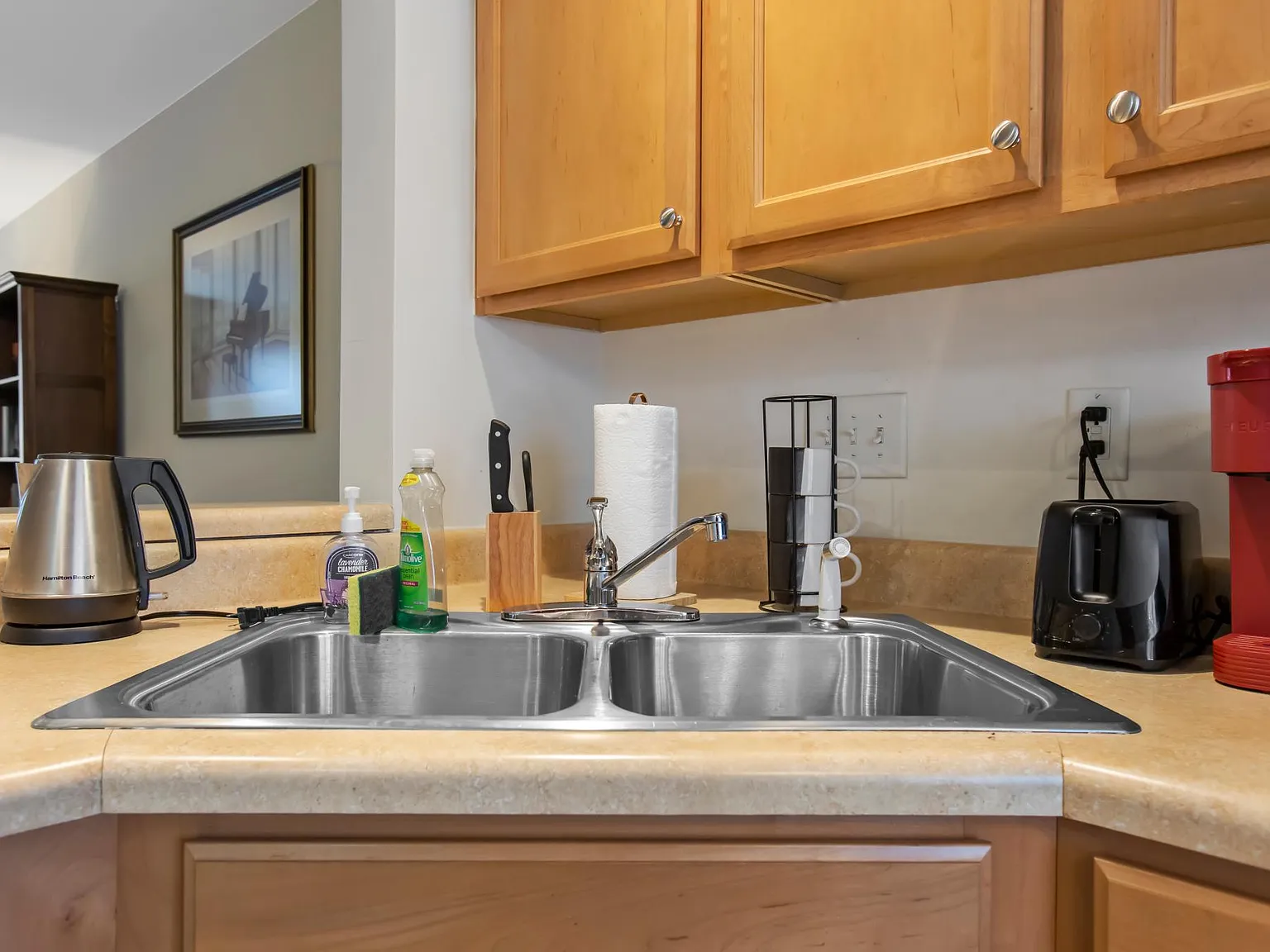 2 bed, 2.5 bath, 1175 sqft, $3,000 — Photo 4