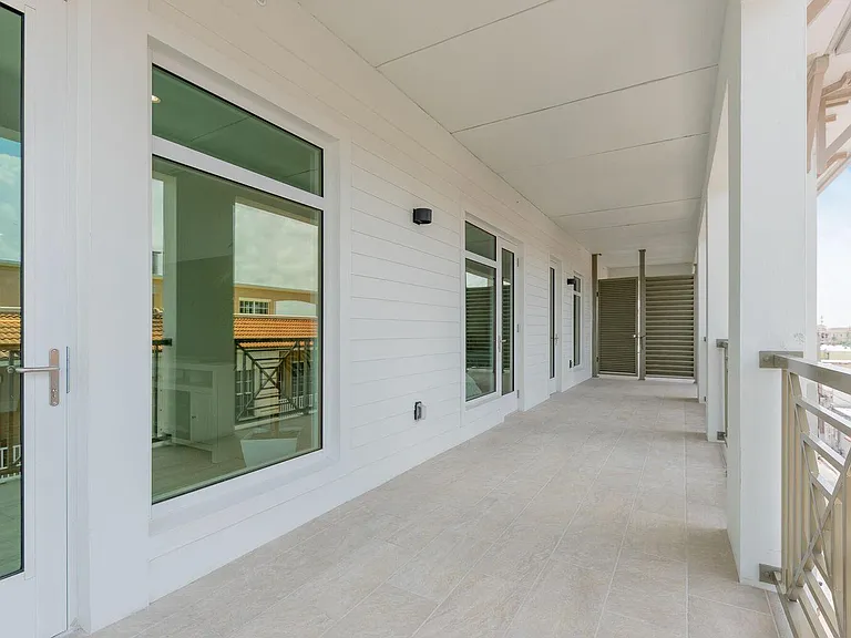 41 SW Seminole St #410 — Photo 13