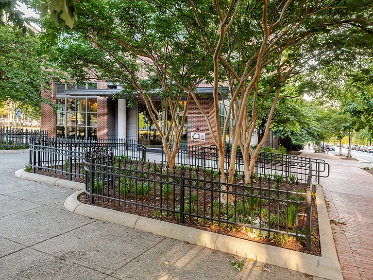 460 New York Ave NW #501 — Photo 15